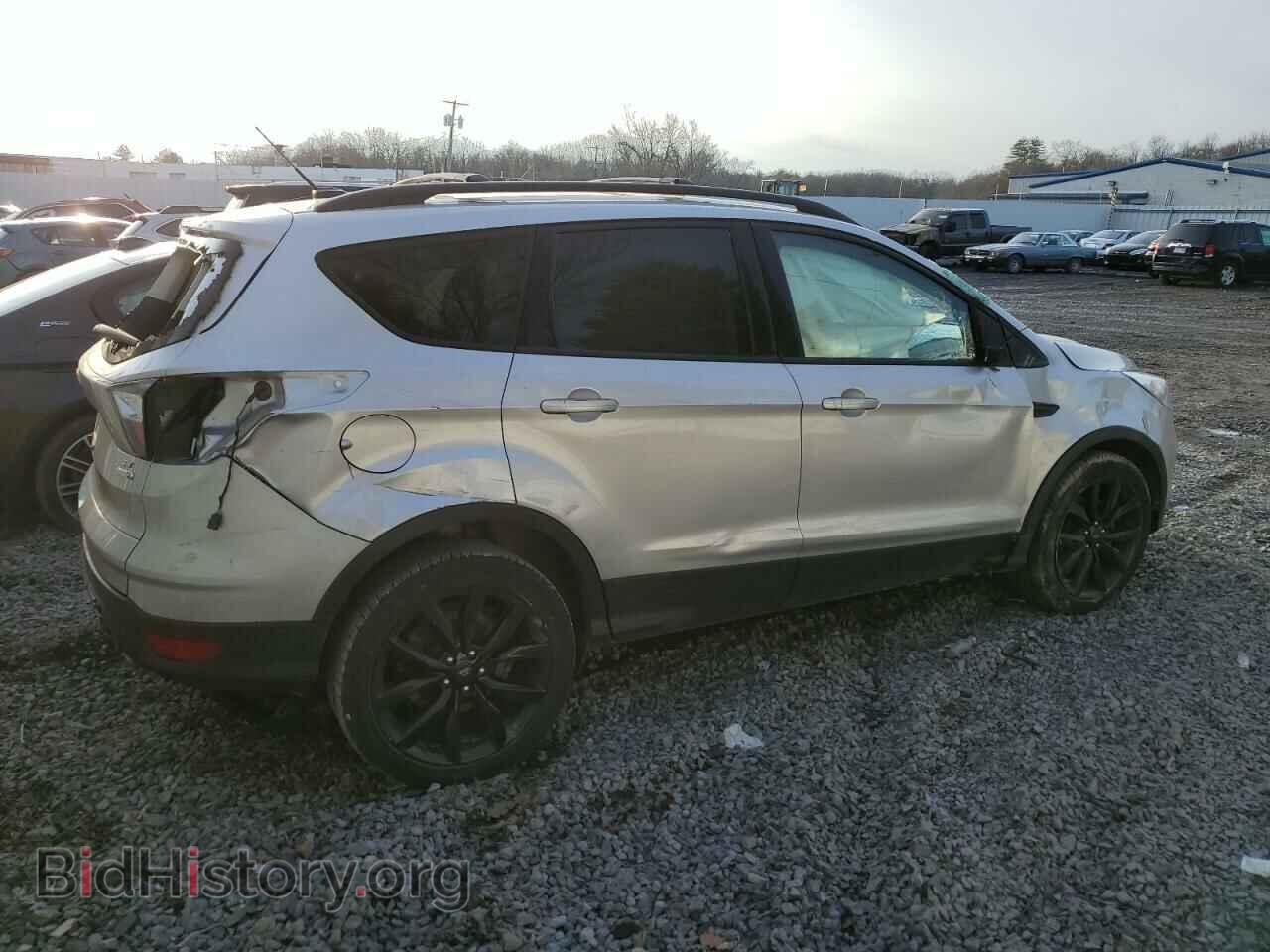 2017 FORD ESCAPE - VIN: 1FMCU9GD9HUF00592 - Фото 3