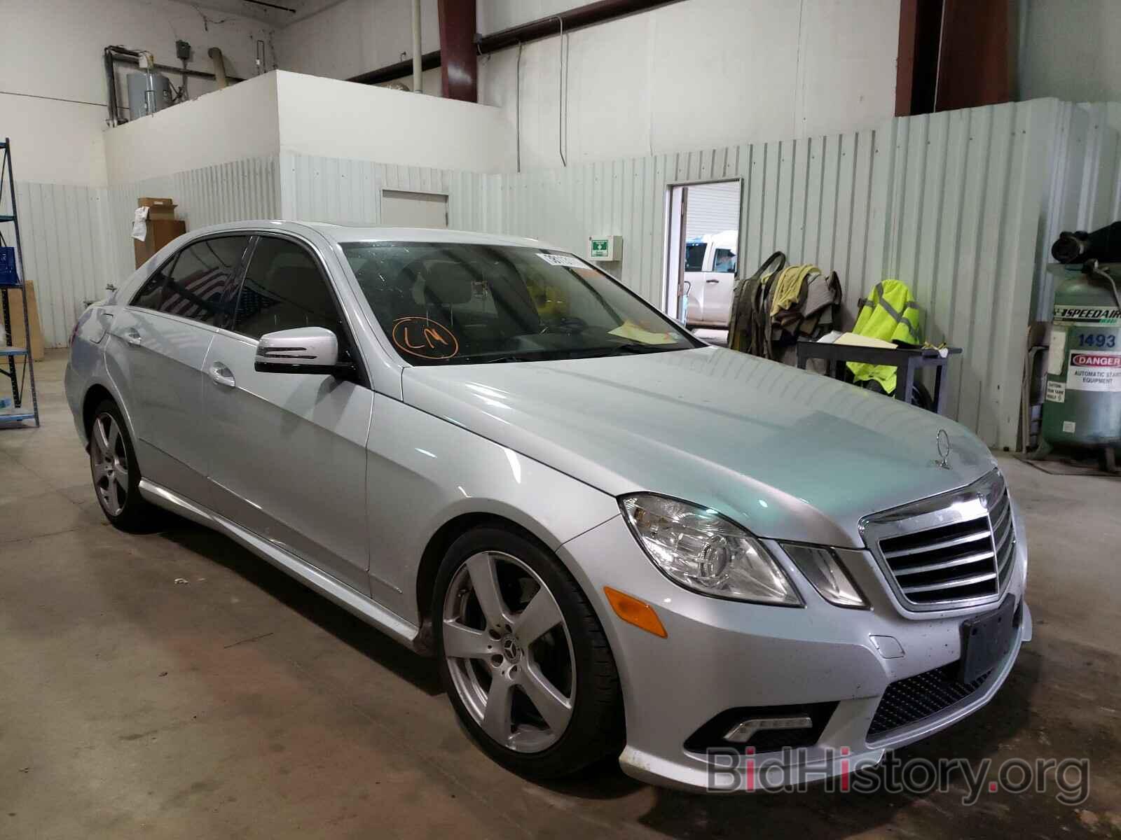 Photo WDDHF5GB6BA378865 - MERCEDES-BENZ E CLASS 2011