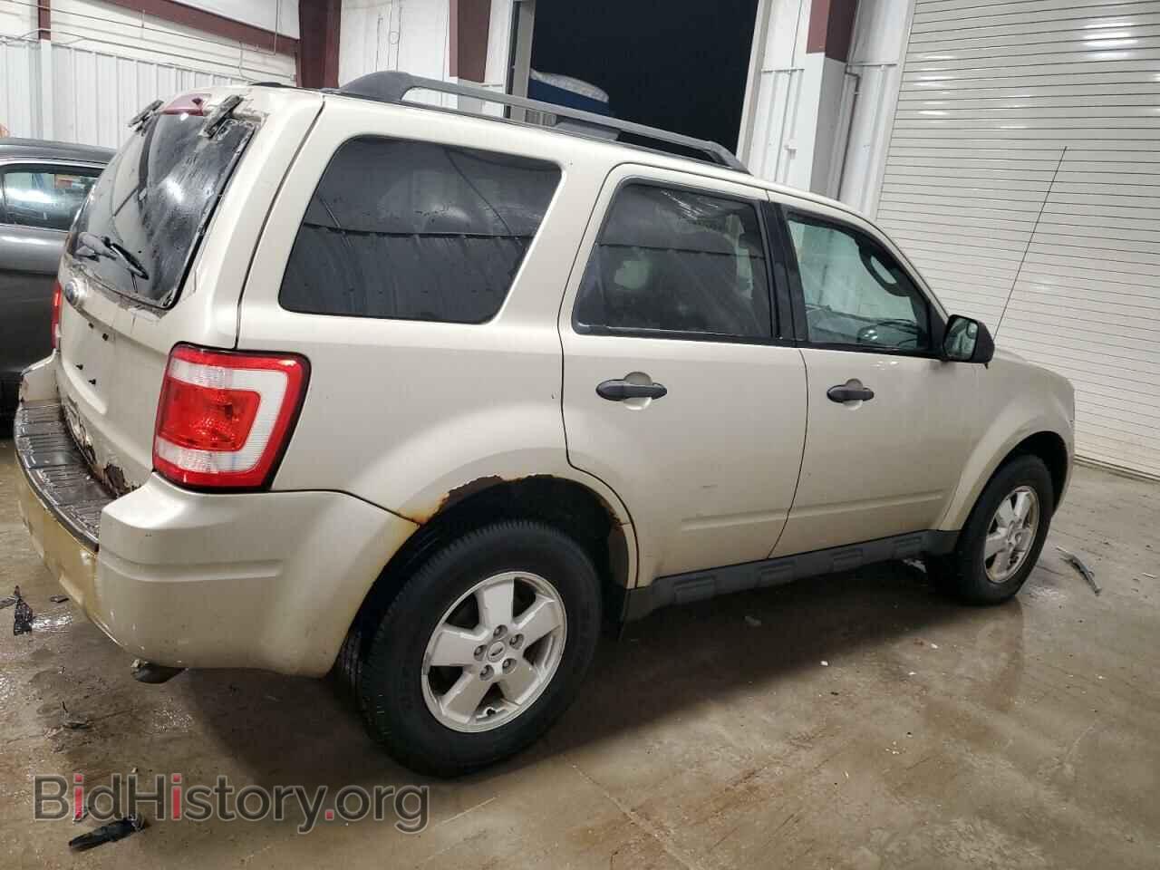 2011 FORD ESCAPE - VIN: 1FMCU9D79BKB34229 - Фото 3