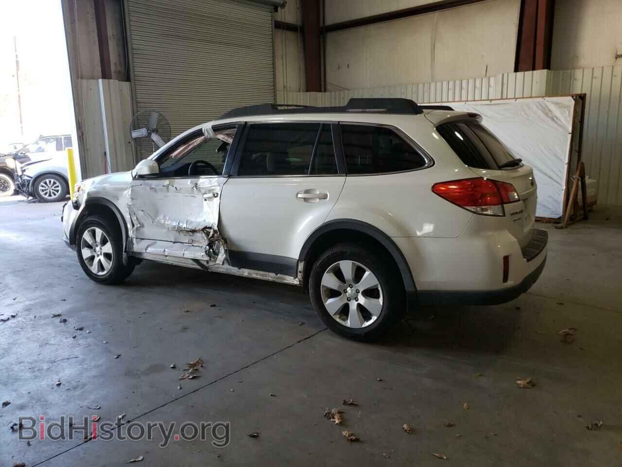 2011 SUBARU OUTBACK - VIN: 4S4BRBGC6B3406730 - Фото 2