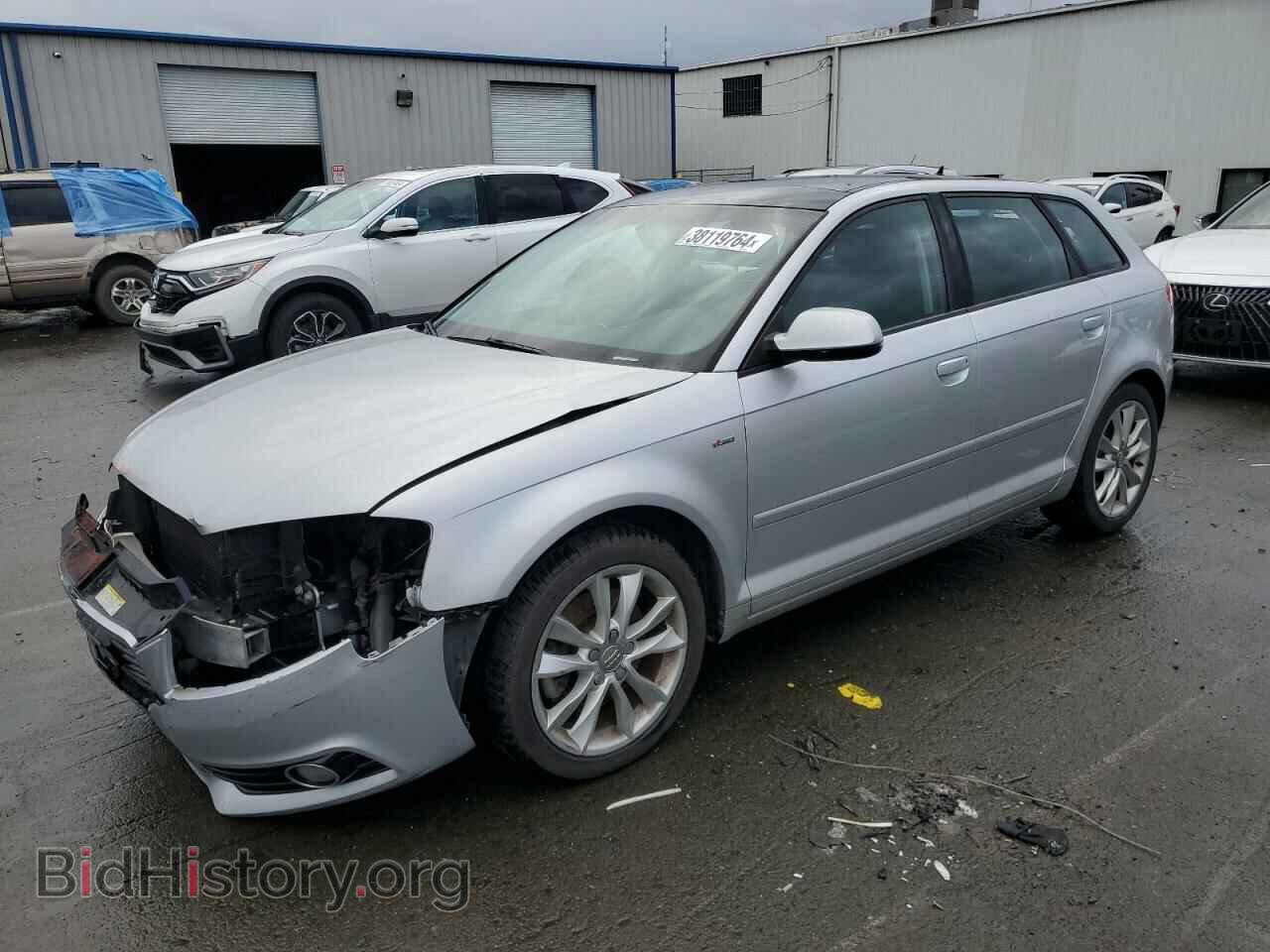 Photo WAUBEAFM2BA136814 - AUDI A3 2011
