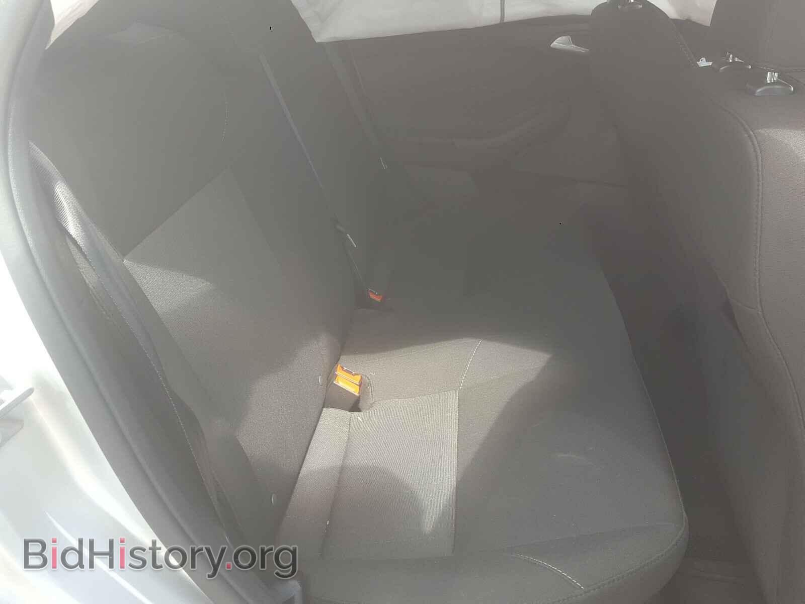 2017 FORD FOCUS - VIN: 1FADP3F24HL345863 - Photo 6