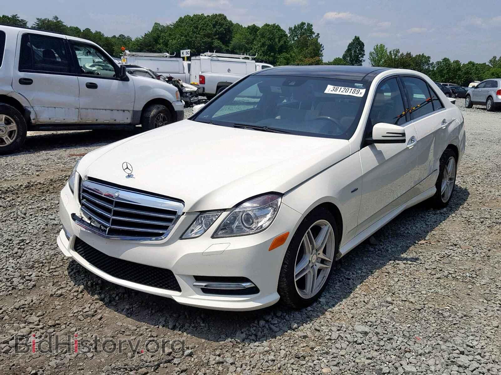 2012 MERCEDES-BENZ E 350 - VIN: WDDHF5KB6CA585460 - Фото 2