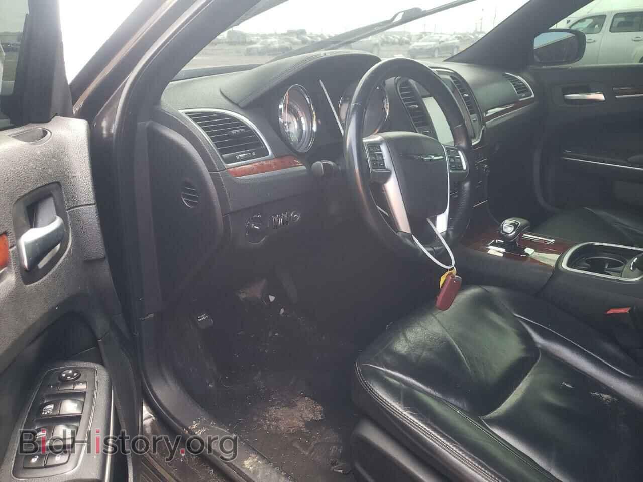2013 CHRYSLER 300 - VIN: 2C3CCAAG2DH565829 - Фото 9
