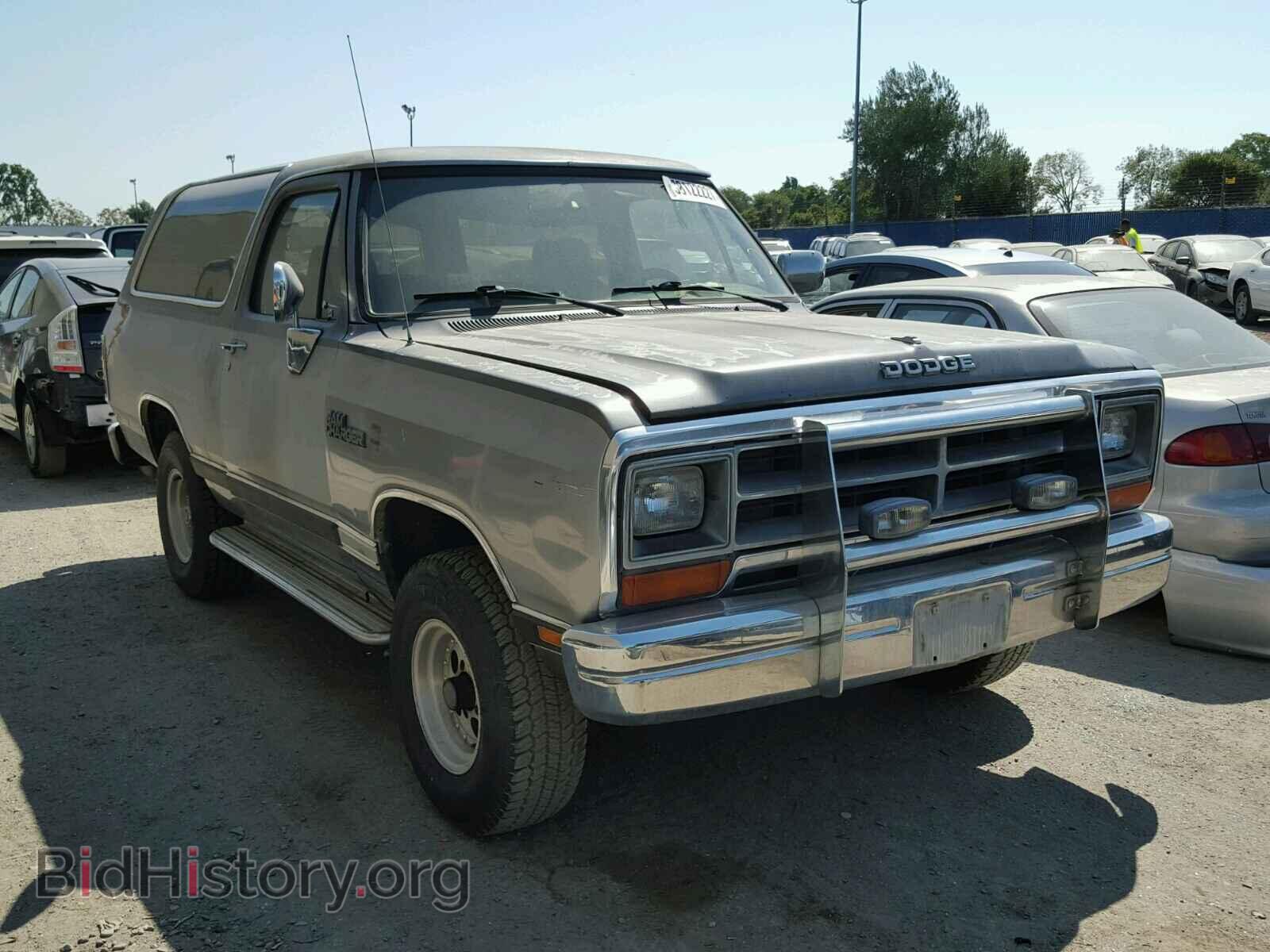 Photo 3B4GM17Z9LM002597 - DODGE RAM 1990