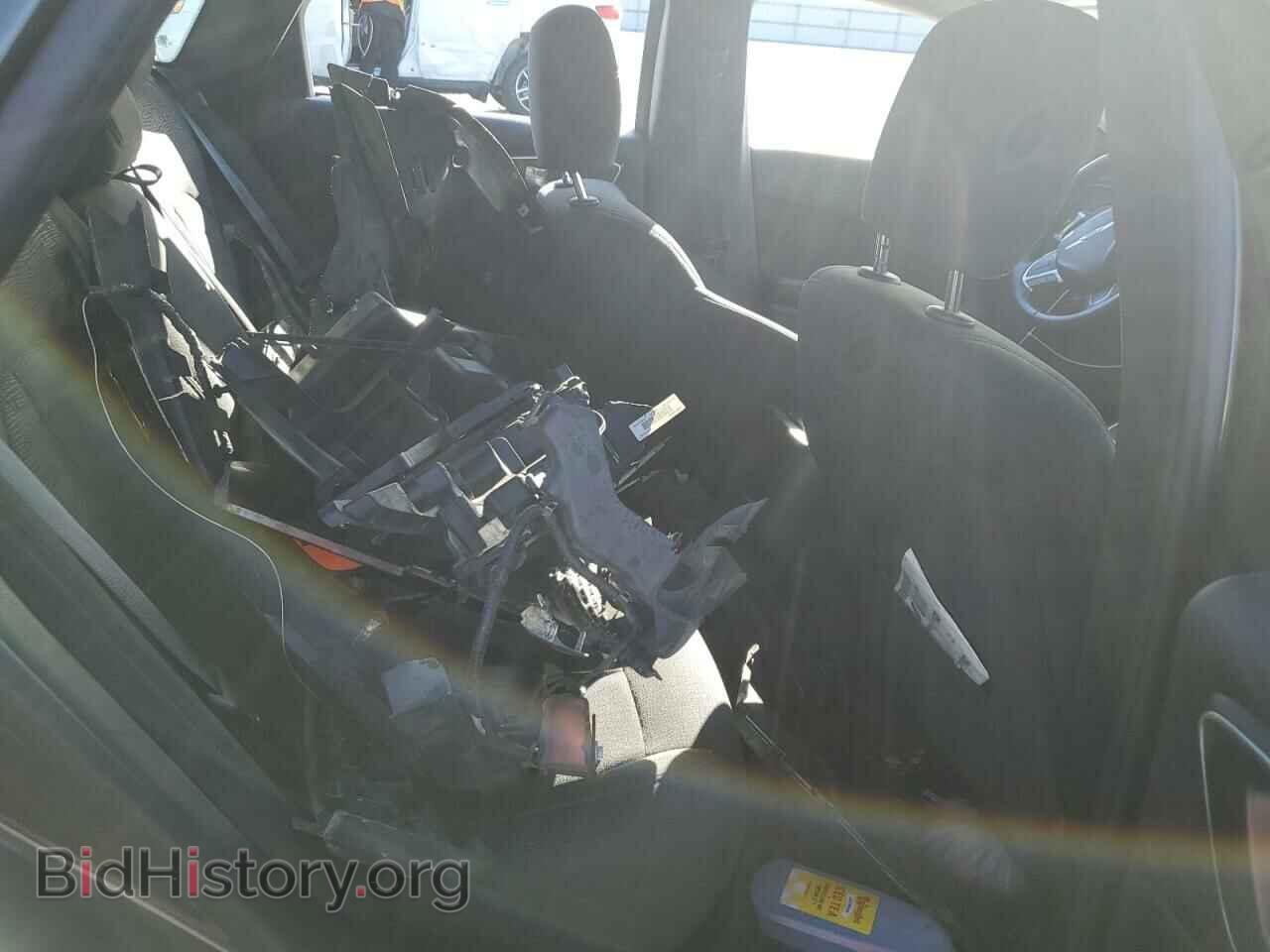 2016 CHRYSLER 200 - VIN: 1C3CCCFB5GN195822 - Фото 10