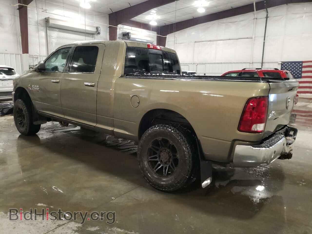 2014 RAM All Models - VIN: 3C6UR5ML3EG218128 - Photo 2