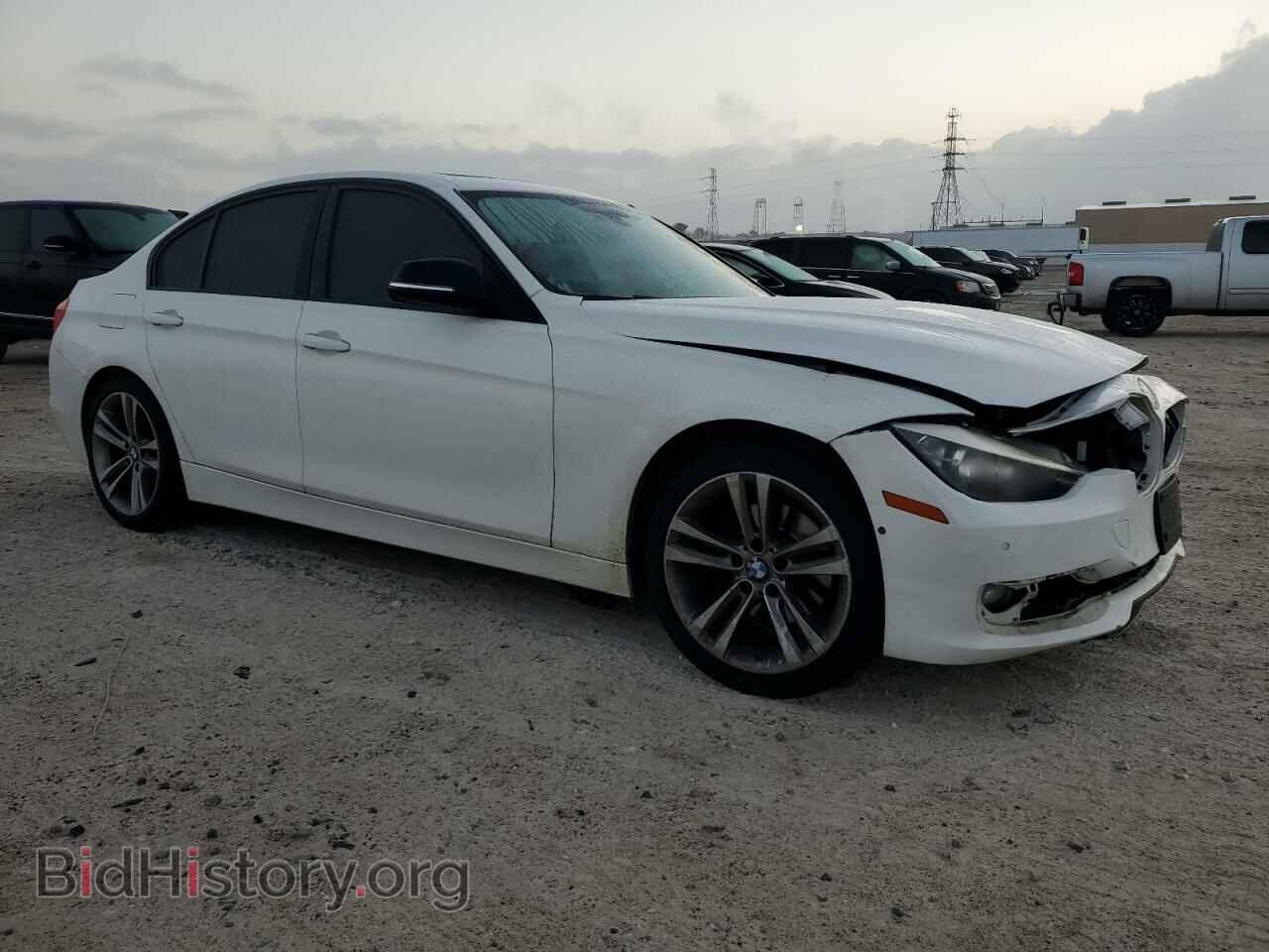 2013 BMW 3 SERIES - VIN: WBA3A5C52DF359235 - Фото 4