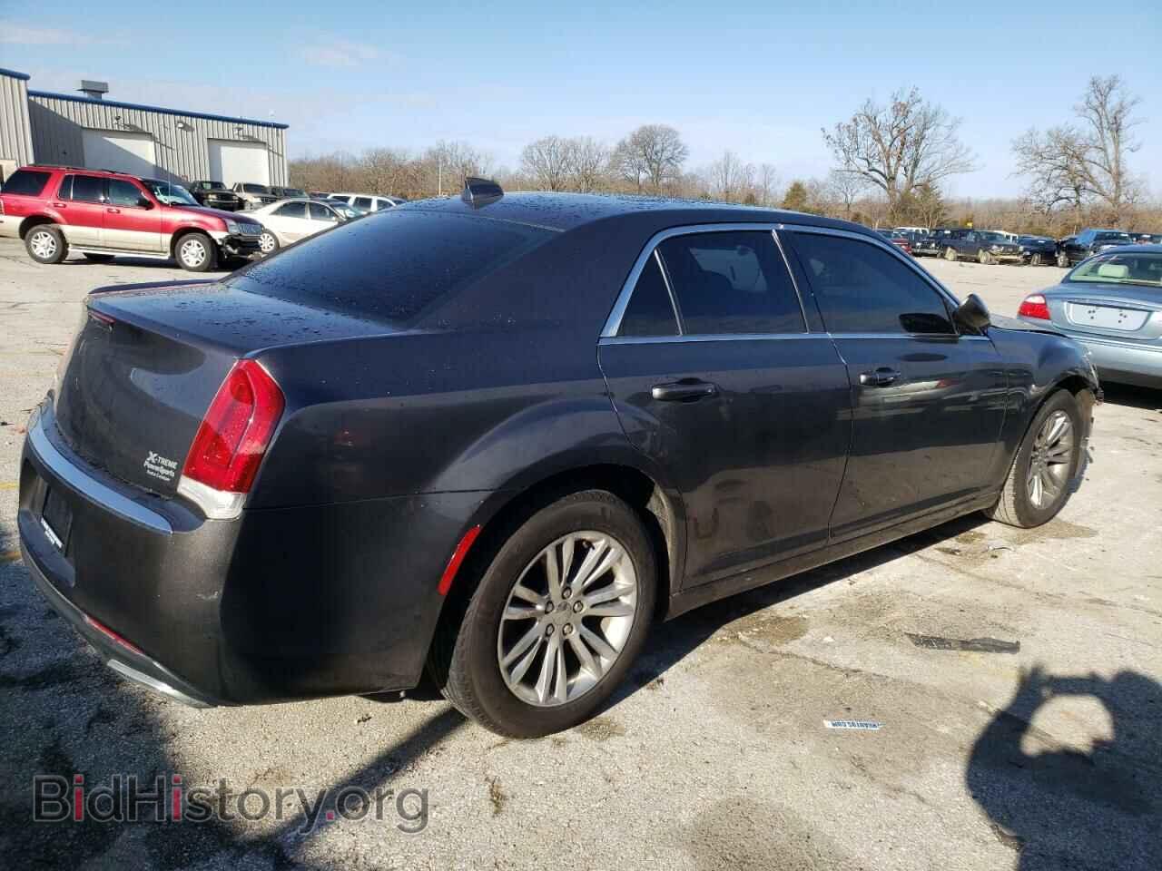 2017 CHRYSLER 300 - VIN: 2C3CCAAG1HH661926 - Фото 3