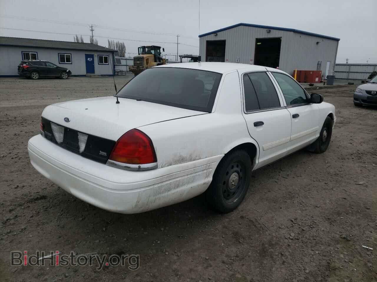 2011 FORD CROWN VIC - VIN: 2FABP7BV8BX122234 - Фото 4