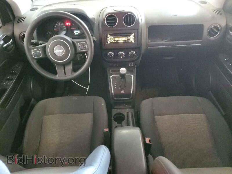 2012 Jeep COMPASS (VIN 1C4NJDBB1CD655144) — photo 8 of 12