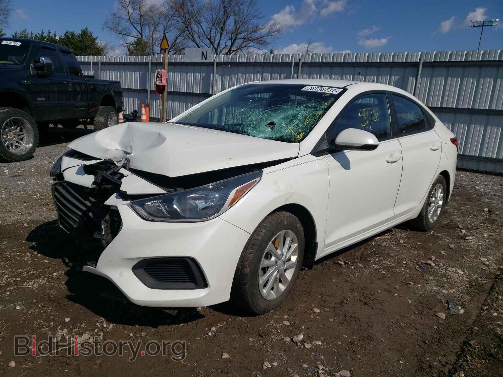 2018 HYUNDAI ACCENT - VIN: 3KPC24A39JE030758 - Фото 2