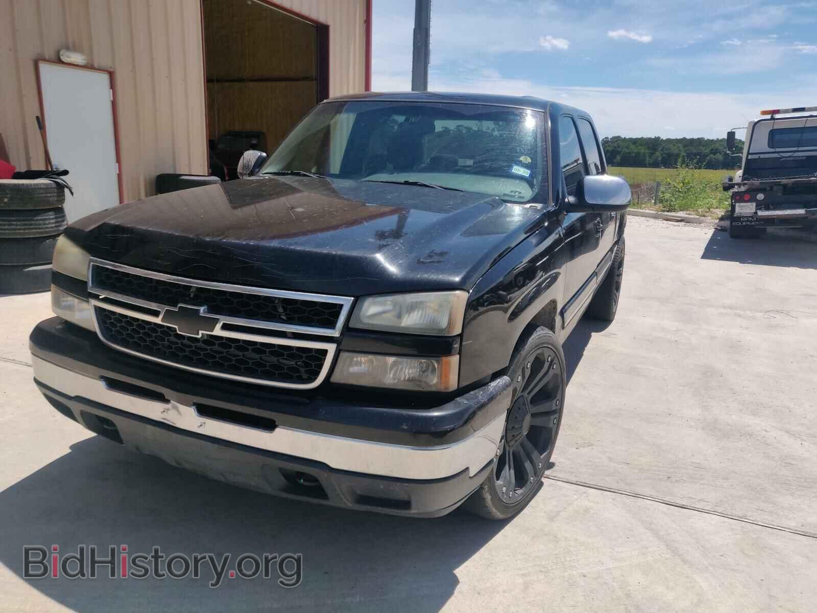 2007 CHEVROLET SILVERADO - VIN: 2GCEC13V271127471 - Фото 2