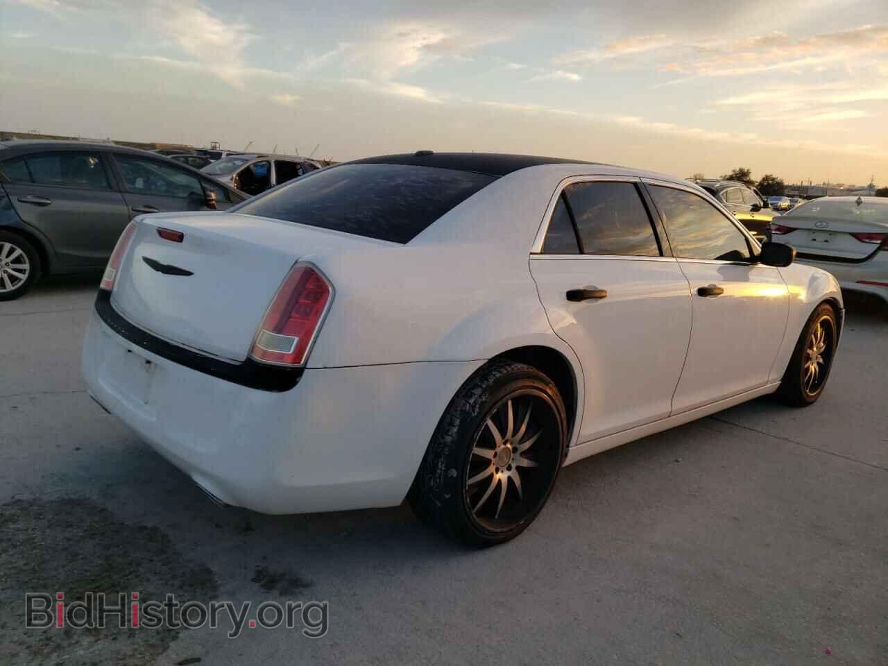 2012 CHRYSLER 300 - VIN: 2C3CCACG7CH166894 - Фото 3