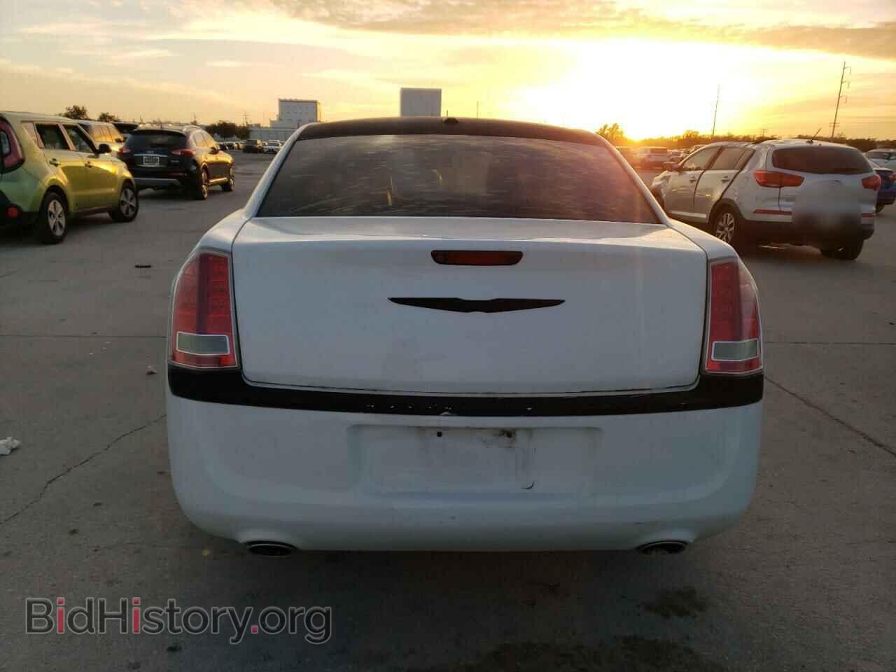 2012 CHRYSLER 300 - VIN: 2C3CCACG7CH166894 - Фото 6