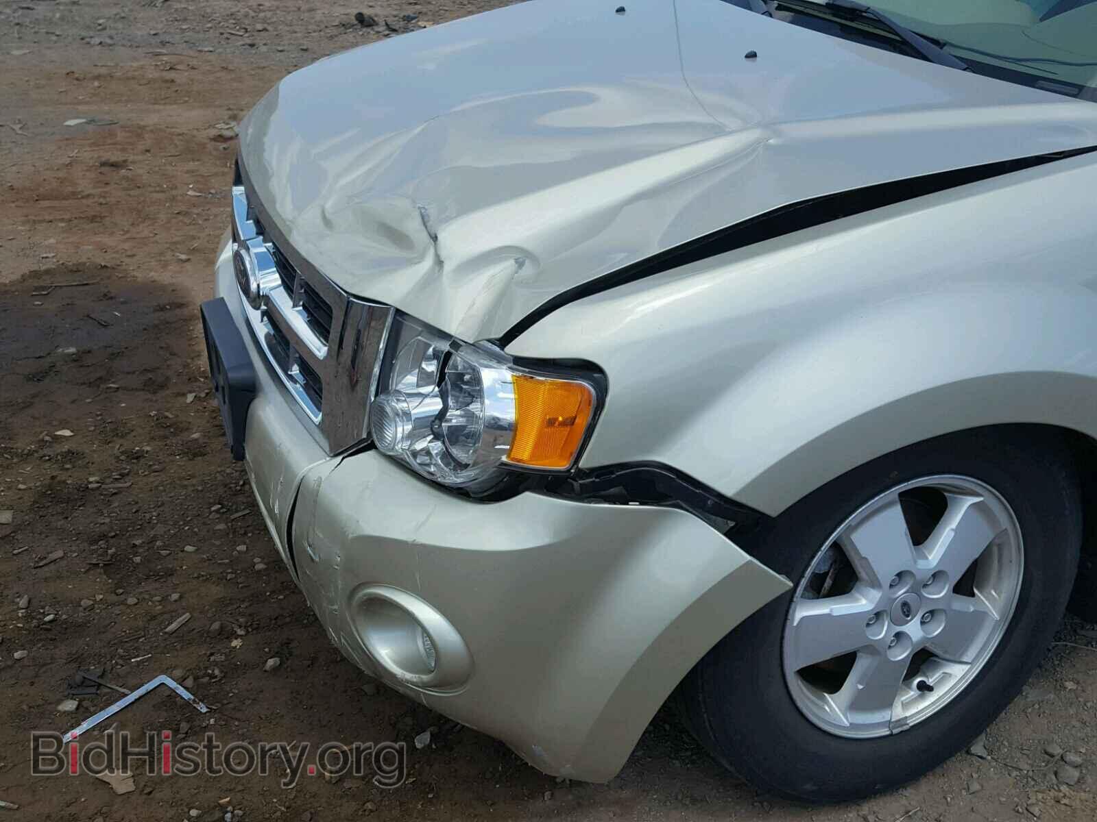 2011 FORD ESCAPE - VIN: 1FMCU0D78BKA03174 - Фото 9