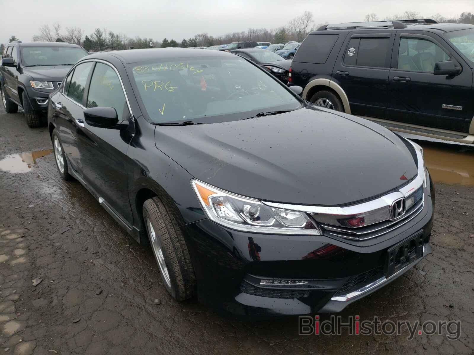 Photo 1HGCR2F1XHA108938 - HONDA ACCORD 2017