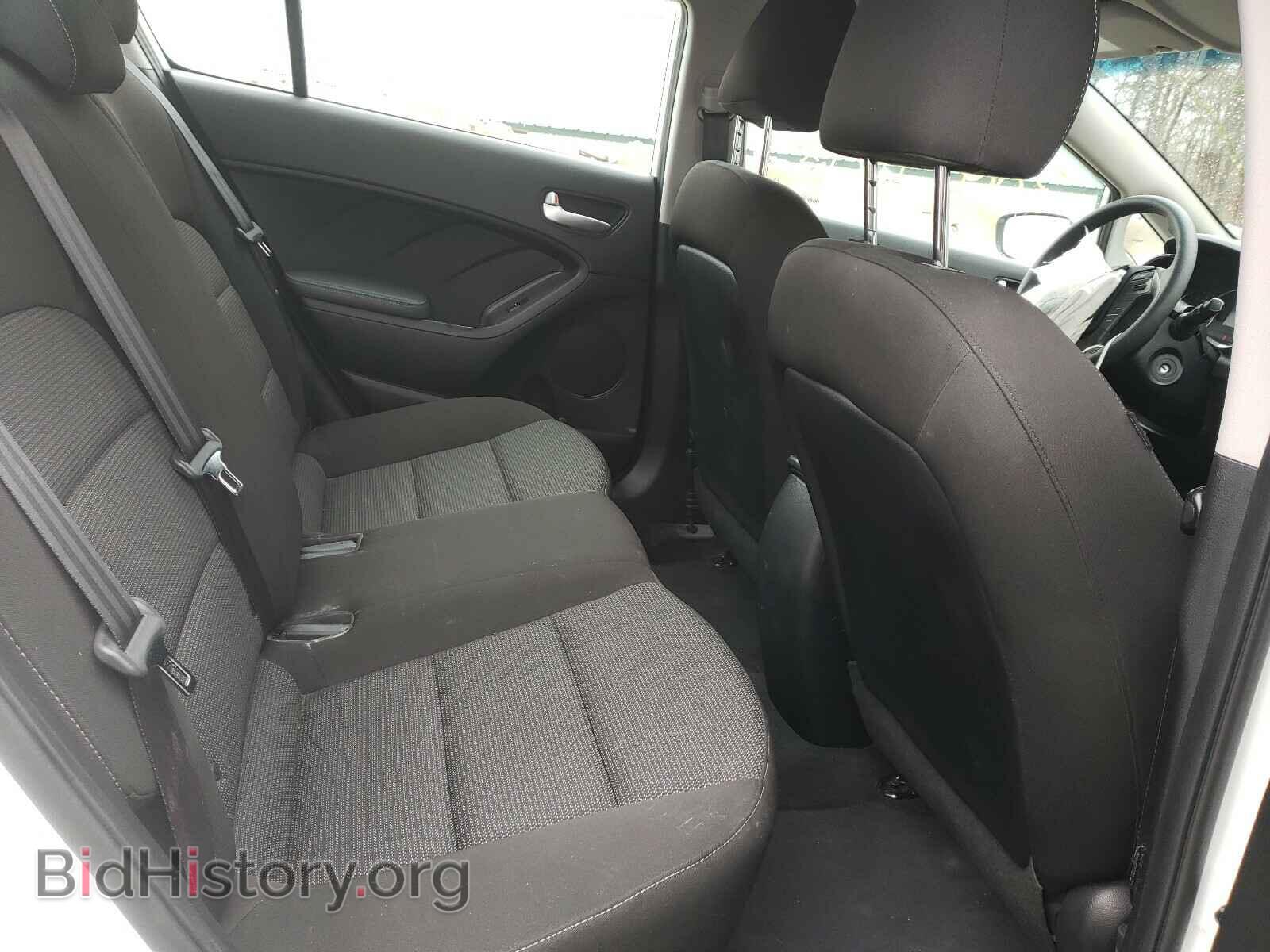 2017 KIA FORTE - VIN: 3KPFK4A78HE110370 - Фото 6