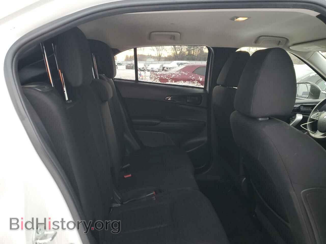 2018 MITSUBISHI ECLIPSE - VIN: JA4AT4AA1JZ068860 - Photo 10