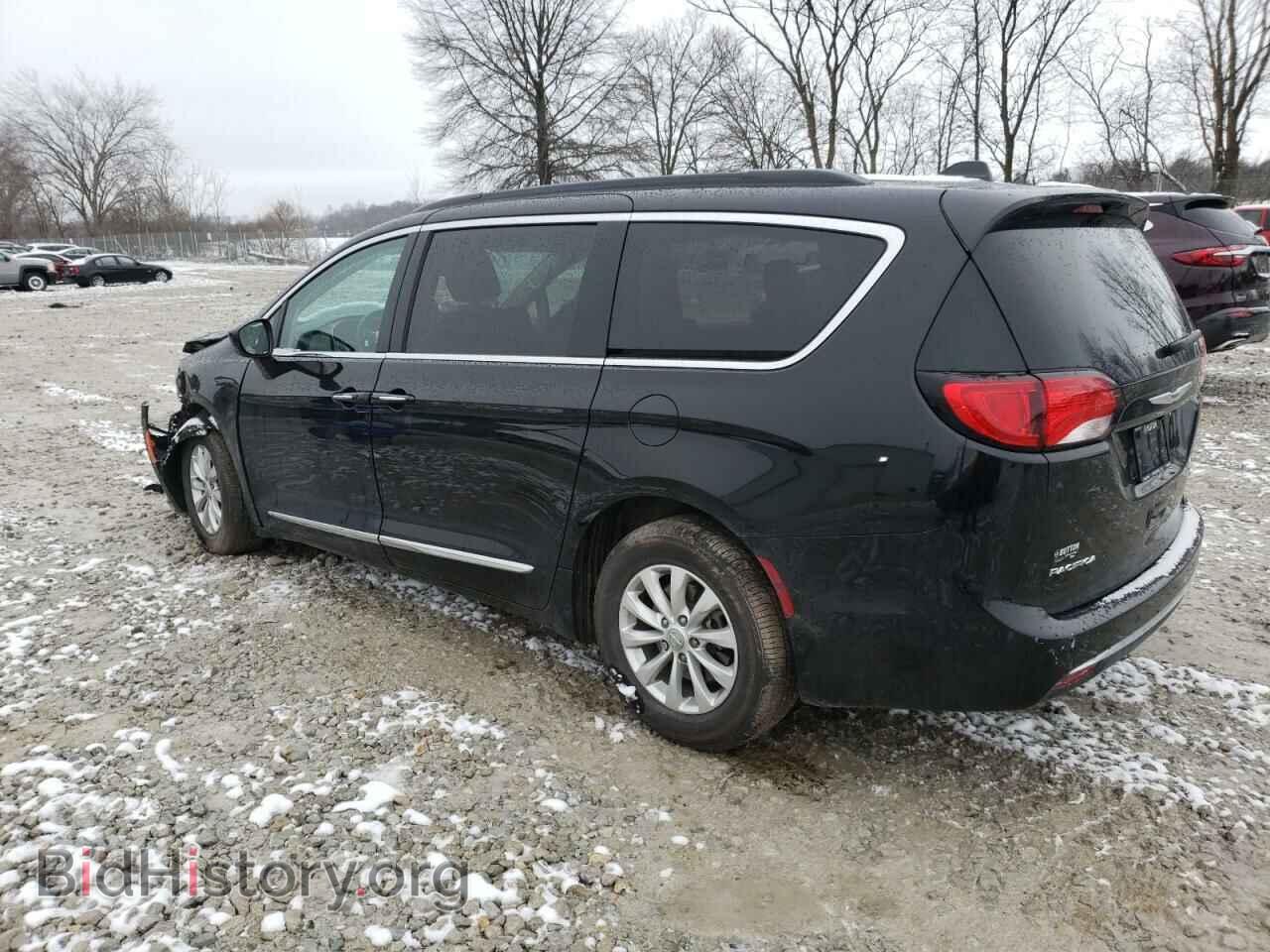 2017 CHRYSLER PACIFICA - VIN: 2C4RC1BGXHR730241 - Фото 2
