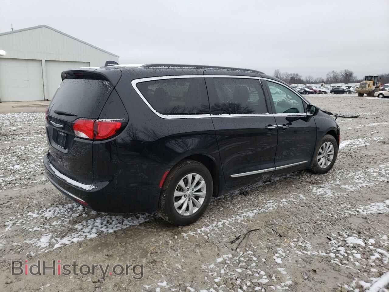 2017 CHRYSLER PACIFICA - VIN: 2C4RC1BGXHR730241 - Фото 3