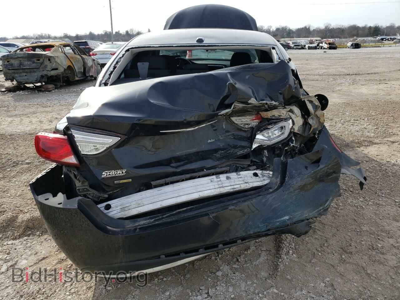 2016 CHRYSLER 200 - VIN: 1C3CCCAB5GN105690 - Фото 6