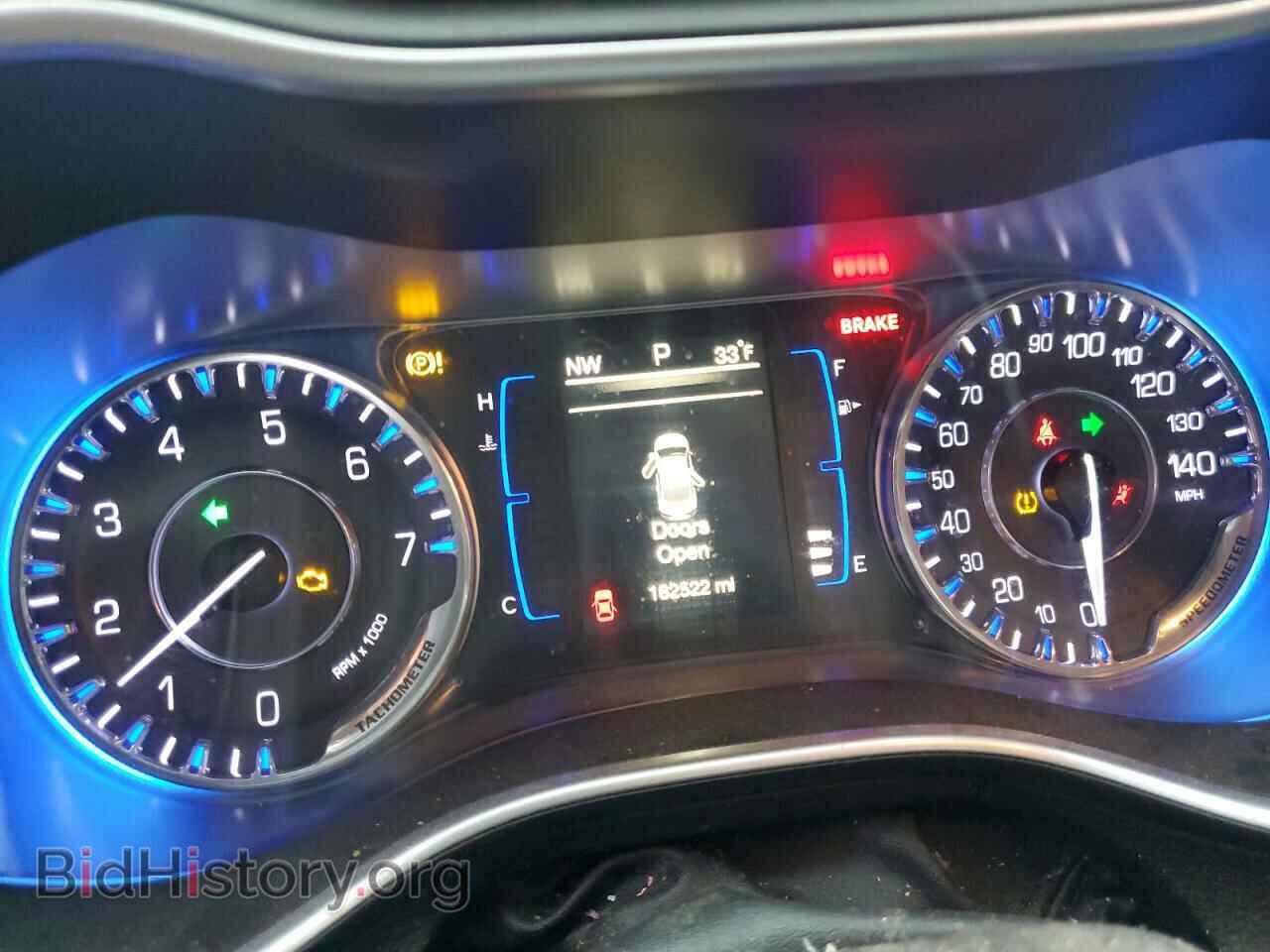 2016 CHRYSLER 200 - VIN: 1C3CCCAB5GN105690 - Фото 9