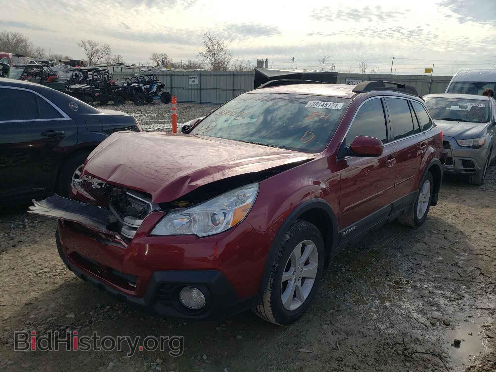 2014 SUBARU OUTBACK - VIN: 4S4BRCCC4E3300695 - Photo 2