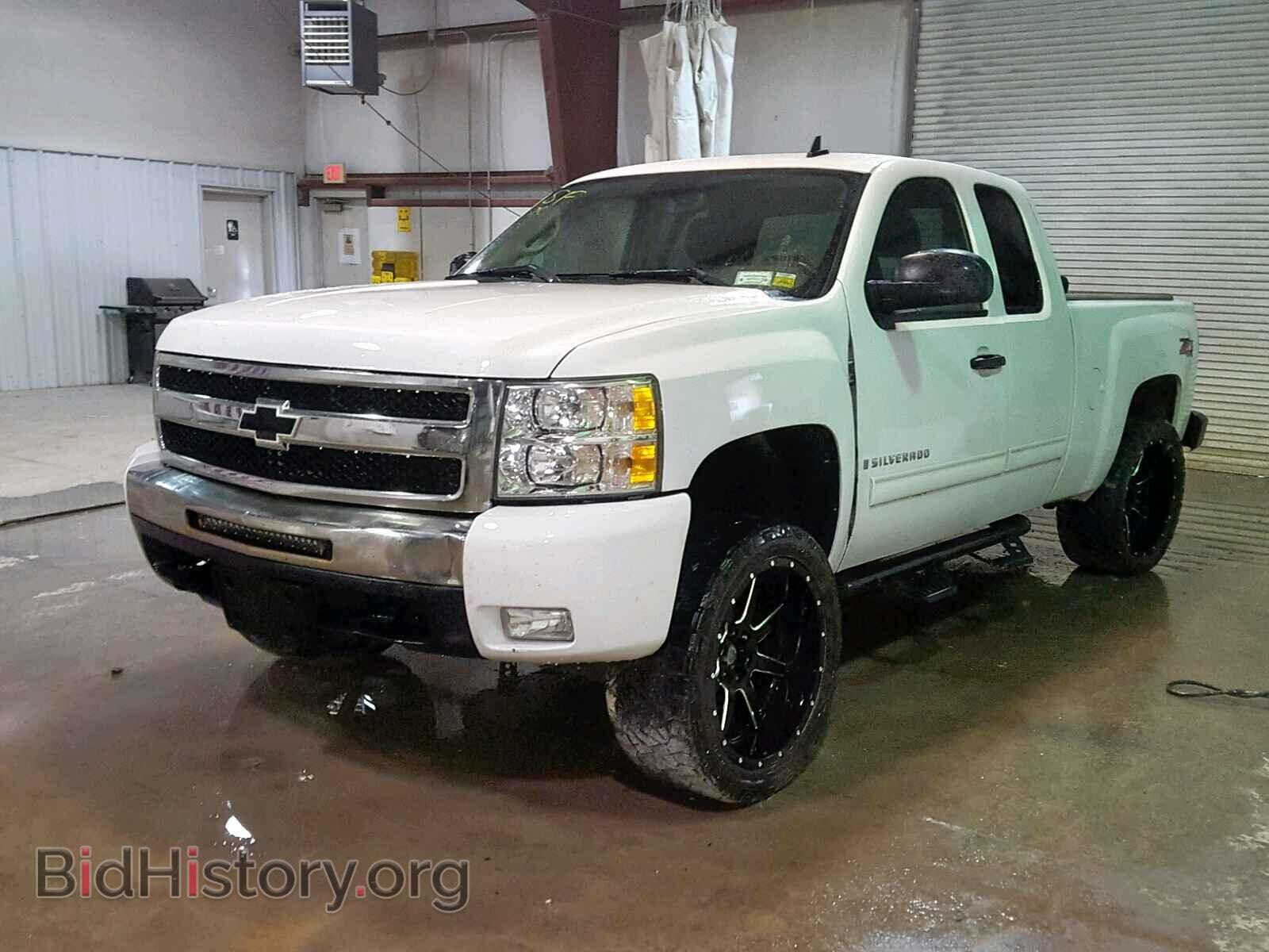2009 CHEVROLET SILVERADO - VIN: 2GCEK290891107541 - Фото 2