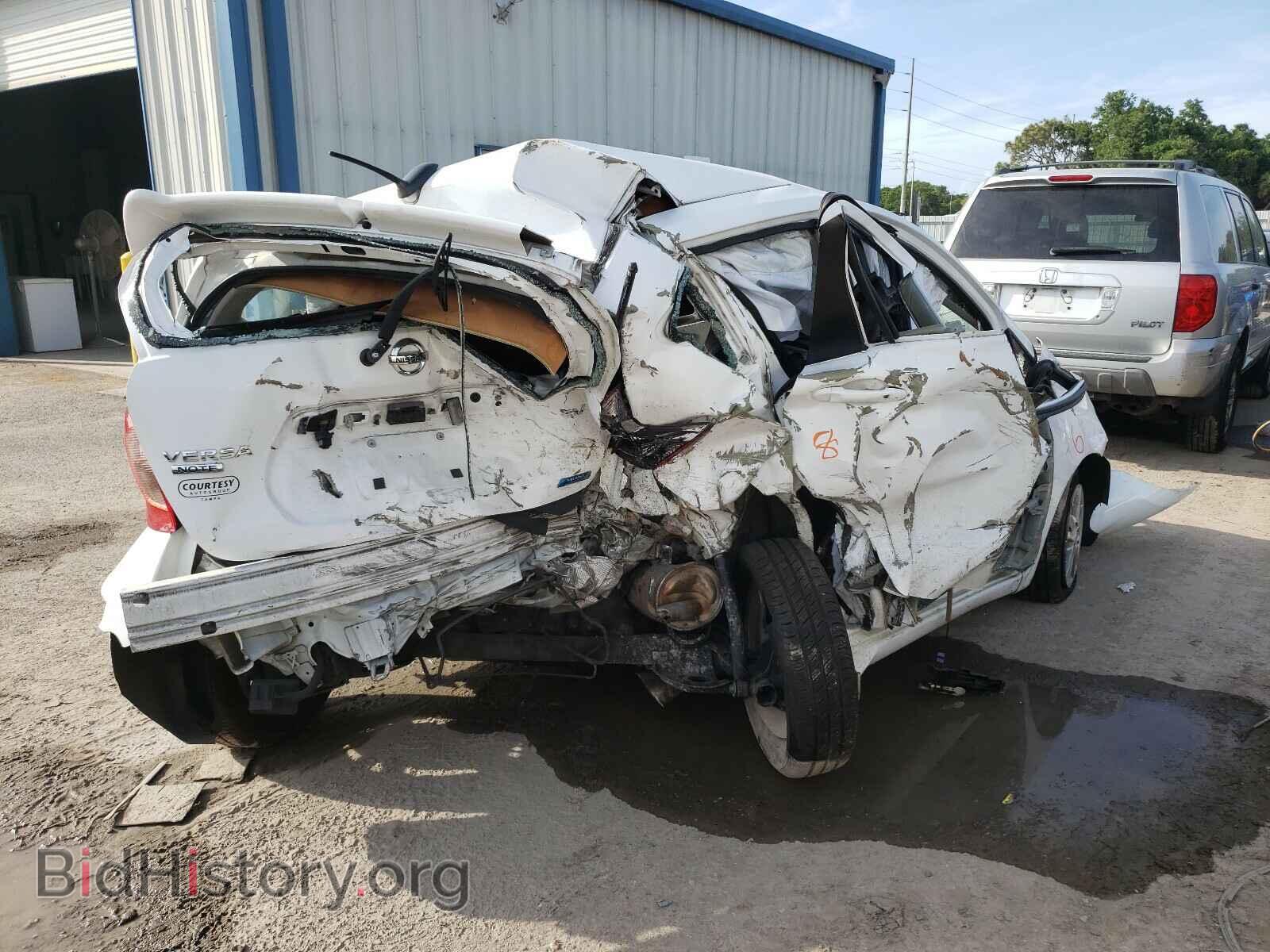 2015 NISSAN VERSA - VIN: 3N1CE2CP8FL399435 - Photo 4