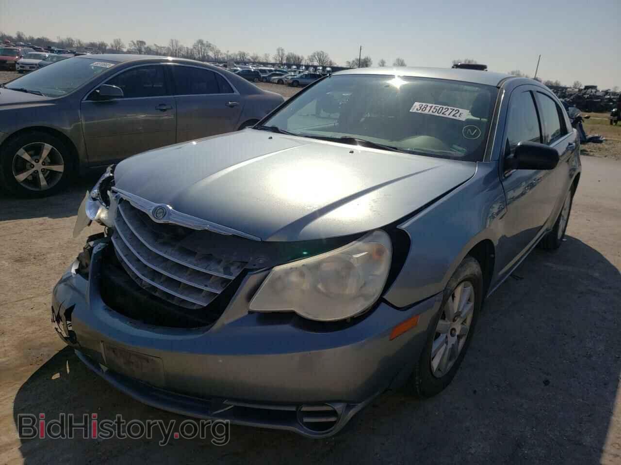 2010 CHRYSLER SEBRING - VIN: 1C3CC4FB6AN137358 - Фото 2
