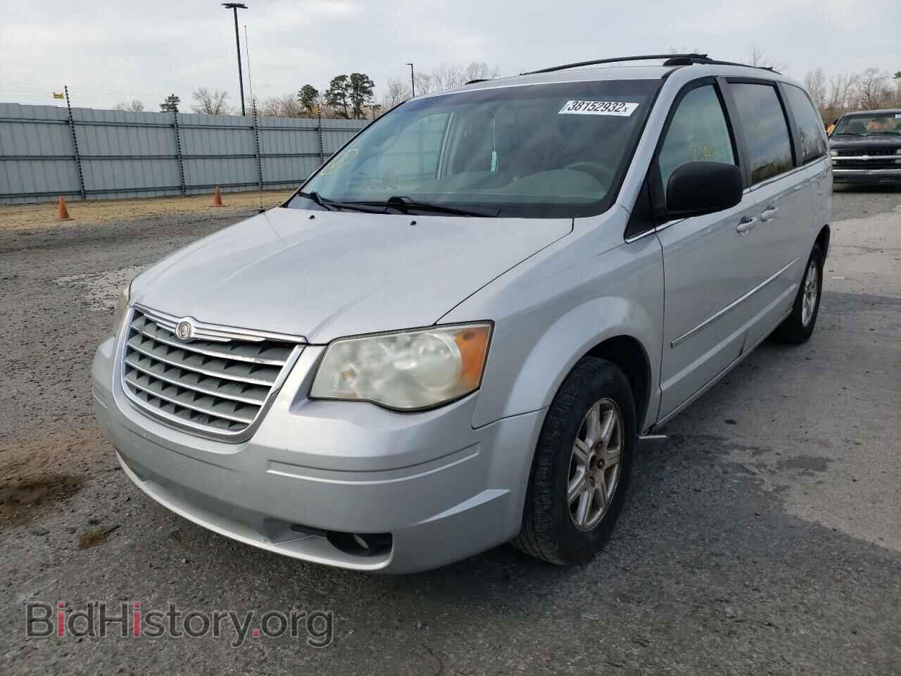 2009 CHRYSLER MINIVAN - VIN: 2A8HR54169R606844 - Фото 2