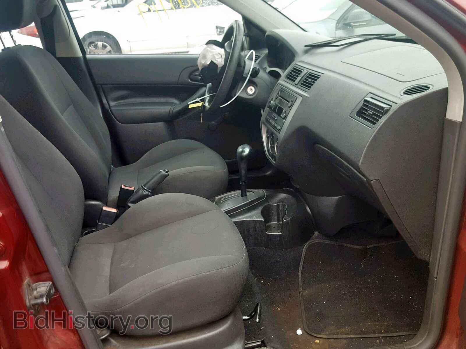 2006 FORD FOCUS - VIN: 1FAFP37NX6W164358 - Фото 5