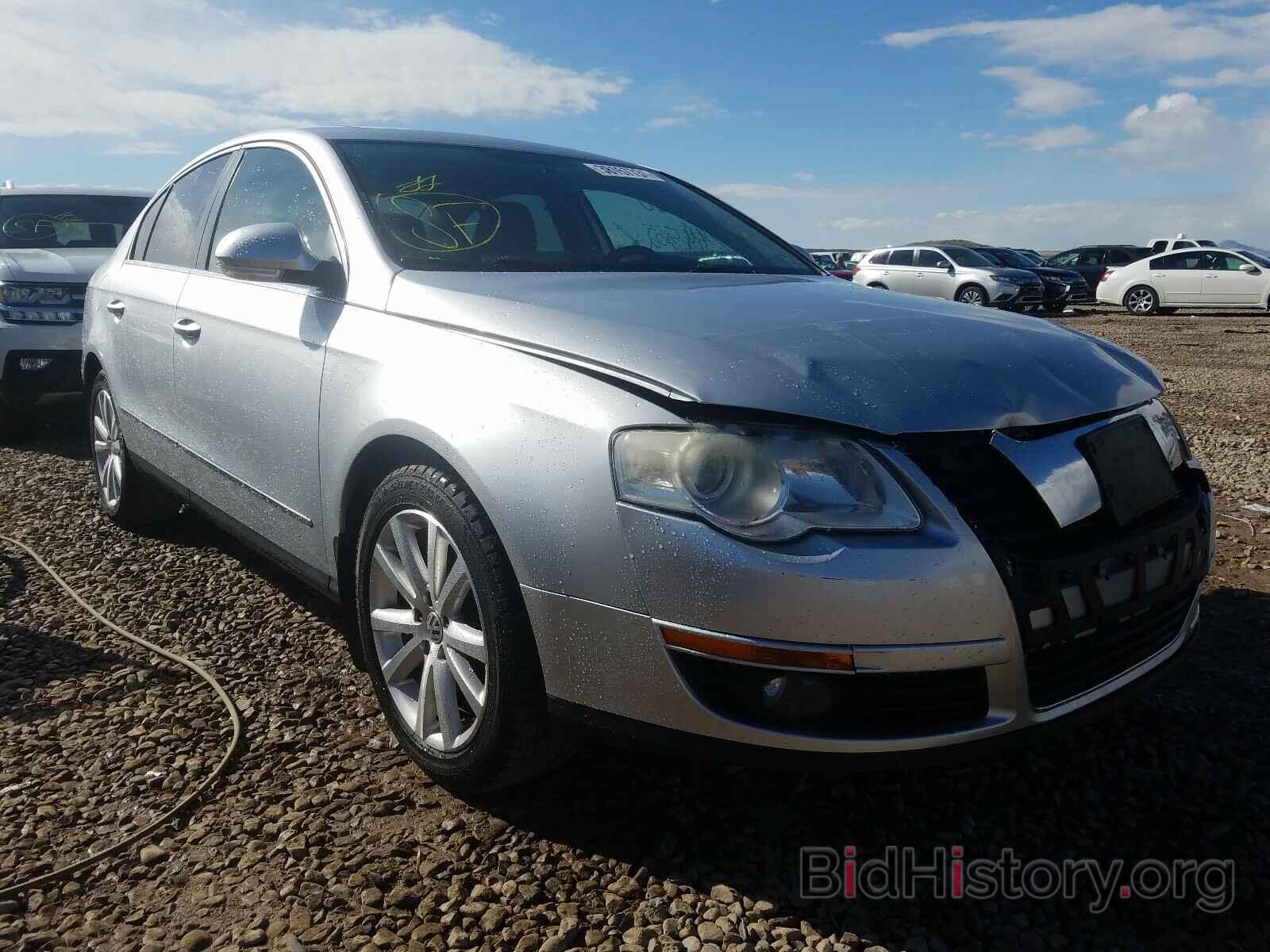 Фотография WVWJM9AN5AE085641 - VOLKSWAGEN PASSAT 2010