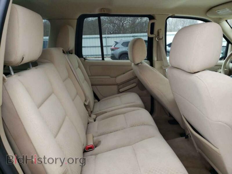 2006 Ford EXPLORER (VIN 1FMEU62E26UA82560) — фото 6 из 10