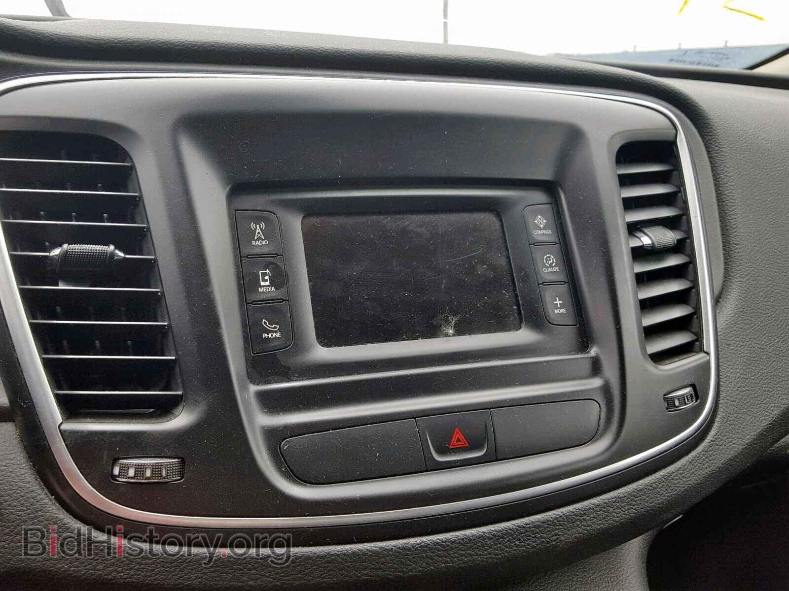 2016 CHRYSLER 200 - VIN: 1C3CCCAB1GN137052 - Photo 9
