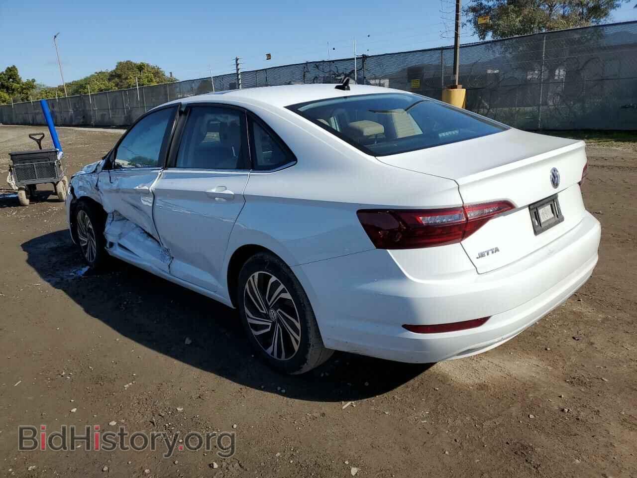 2020 VOLKSWAGEN JETTA - VIN: 3VWEB7BU0LM036598 - Фото 2