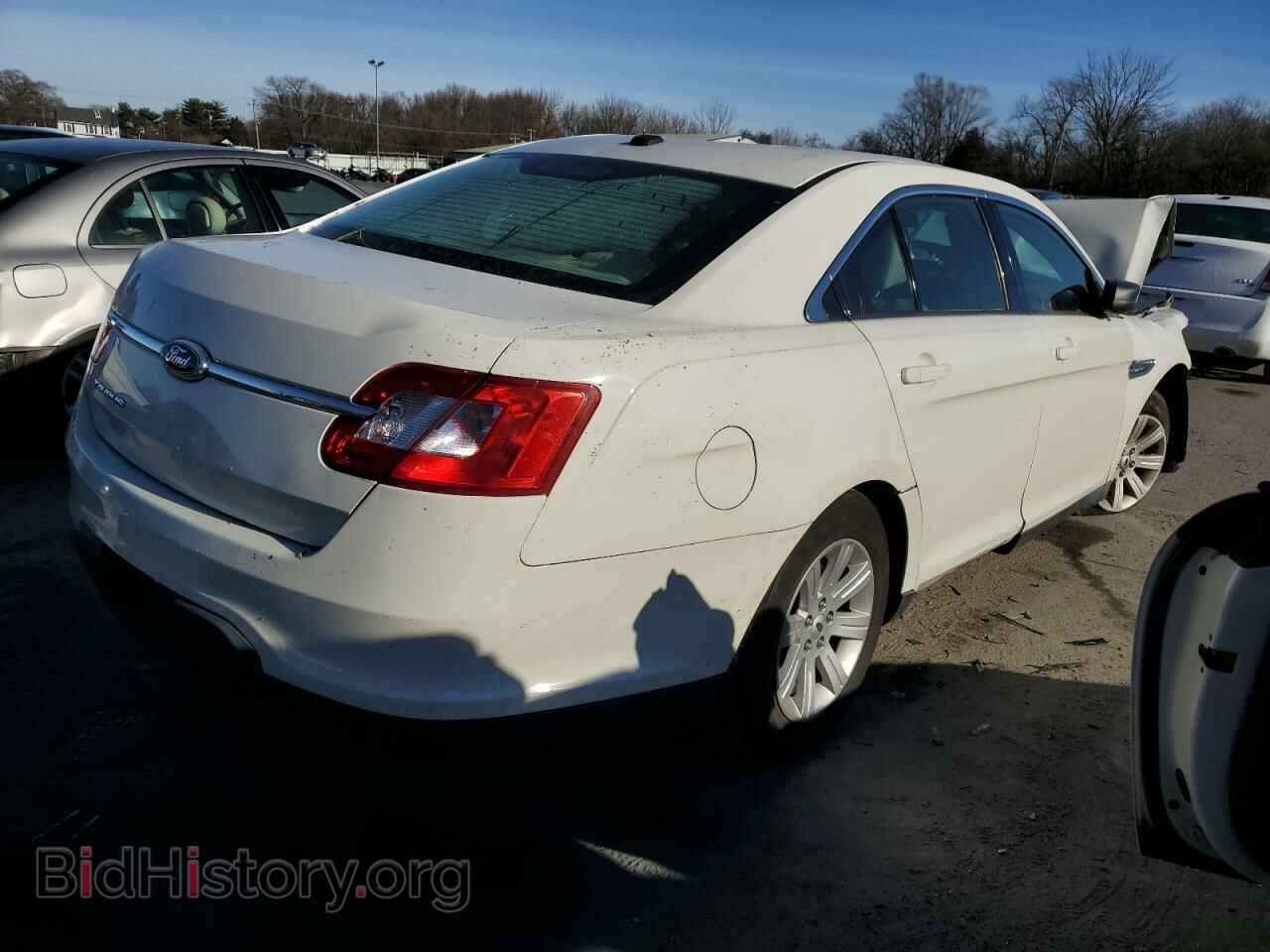 2011 FORD TAURUS - VIN: 1FAHP2DW1BG147372 - Фото 3