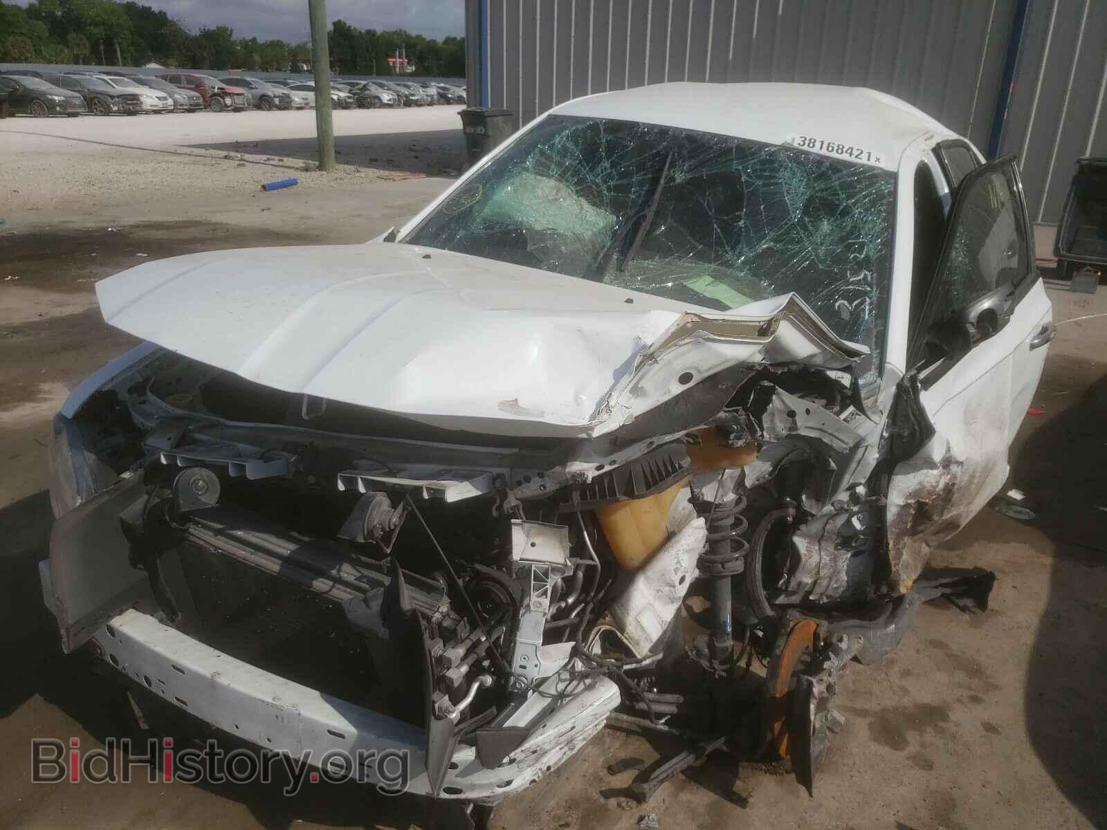 2014 CHRYSLER 300 - VIN: 2C3CCABG4EH323785 - Фото 9