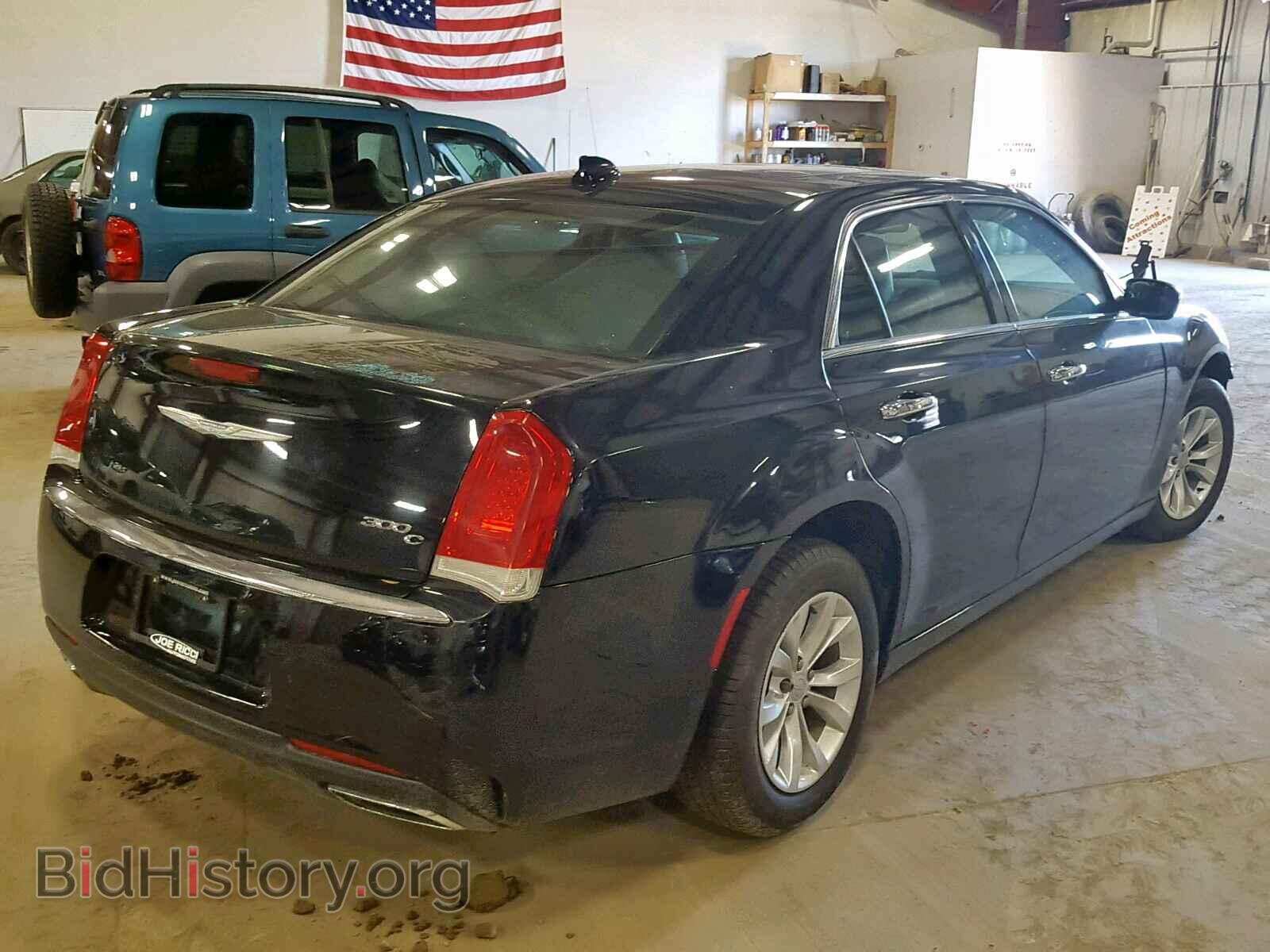 2016 CHRYSLER 300 - VIN: 2C3CCAEG3GH294665 - Фото 4