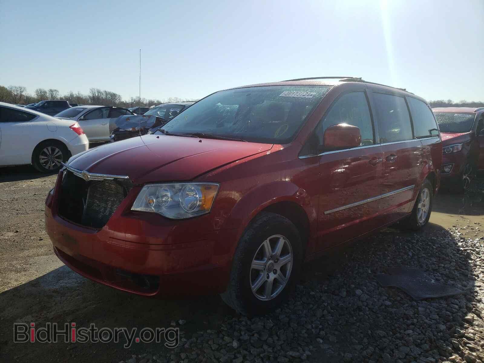 2010 CHRYSLER MINIVAN - VIN: 2A4RR5D12AR113057 - Фото 2