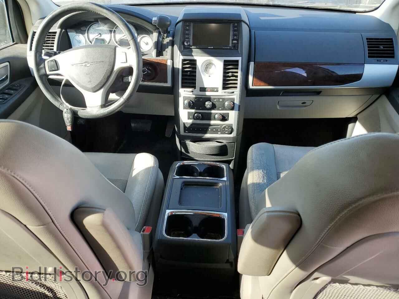 2010 CHRYSLER MINIVAN - VIN: 2A4RR8D12AR381138 - Фото 8
