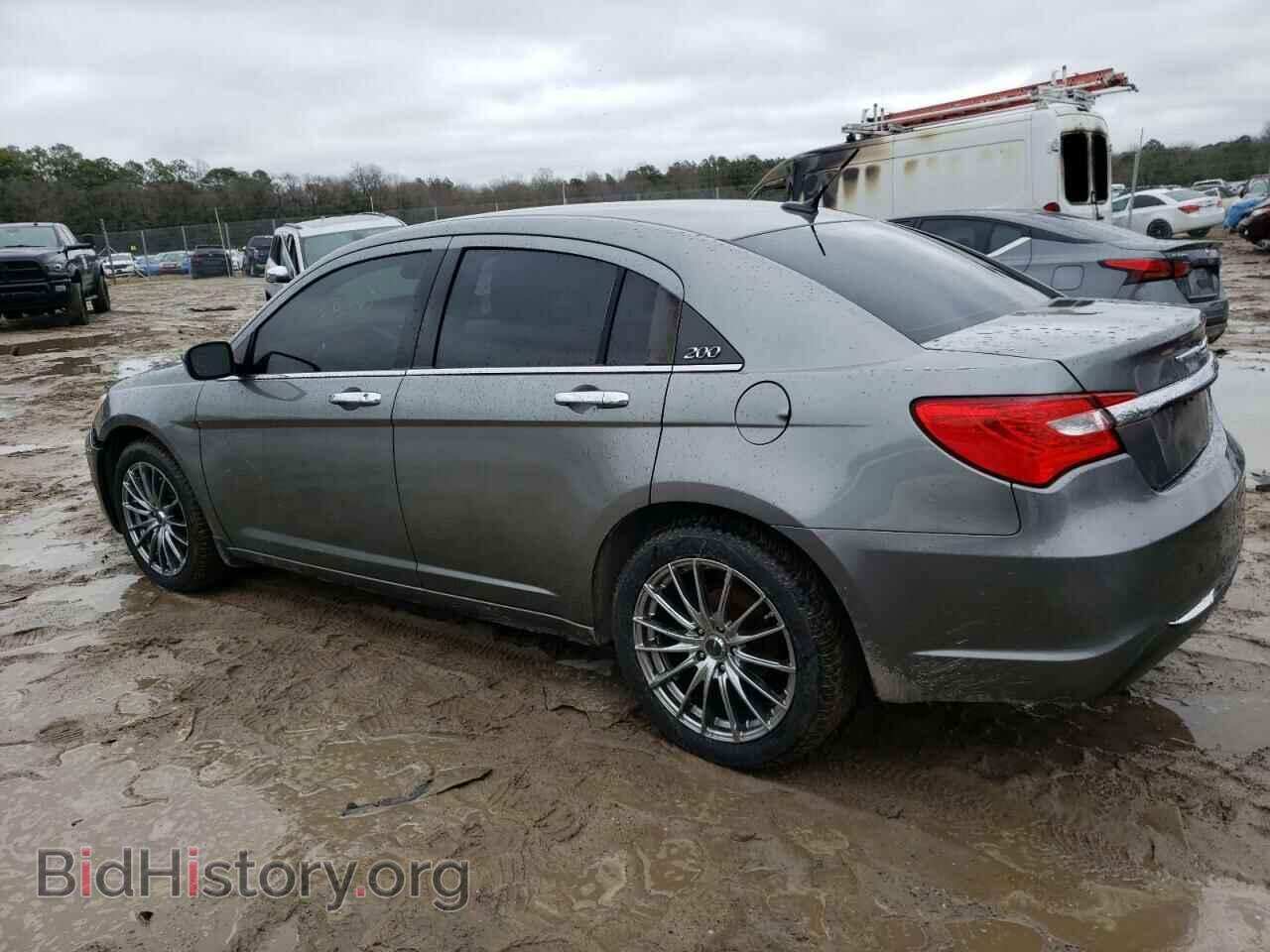 2011 CHRYSLER 200 - VIN: 1C3BC2FG6BN582518 - Фото 2