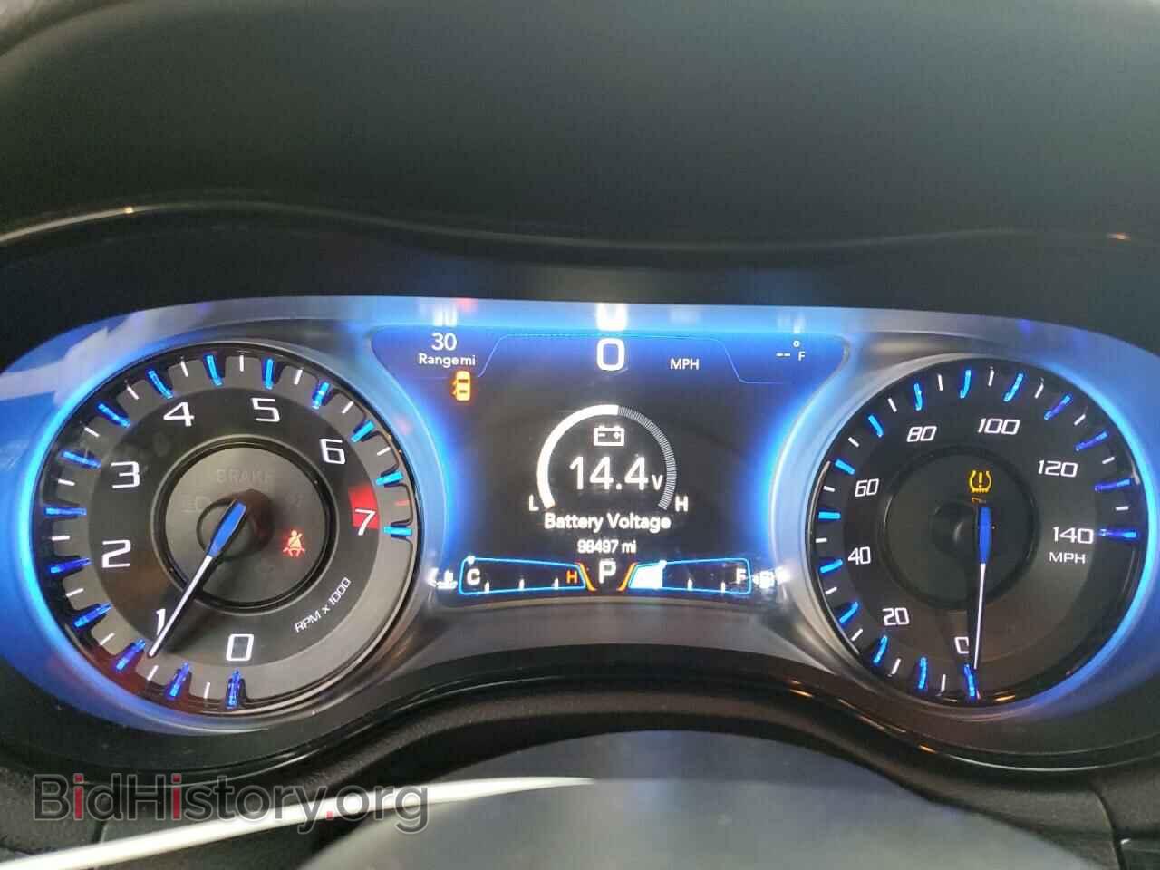 2018 CHRYSLER 300 - VIN: 2C3CCABGXJH274604 - Фото 9