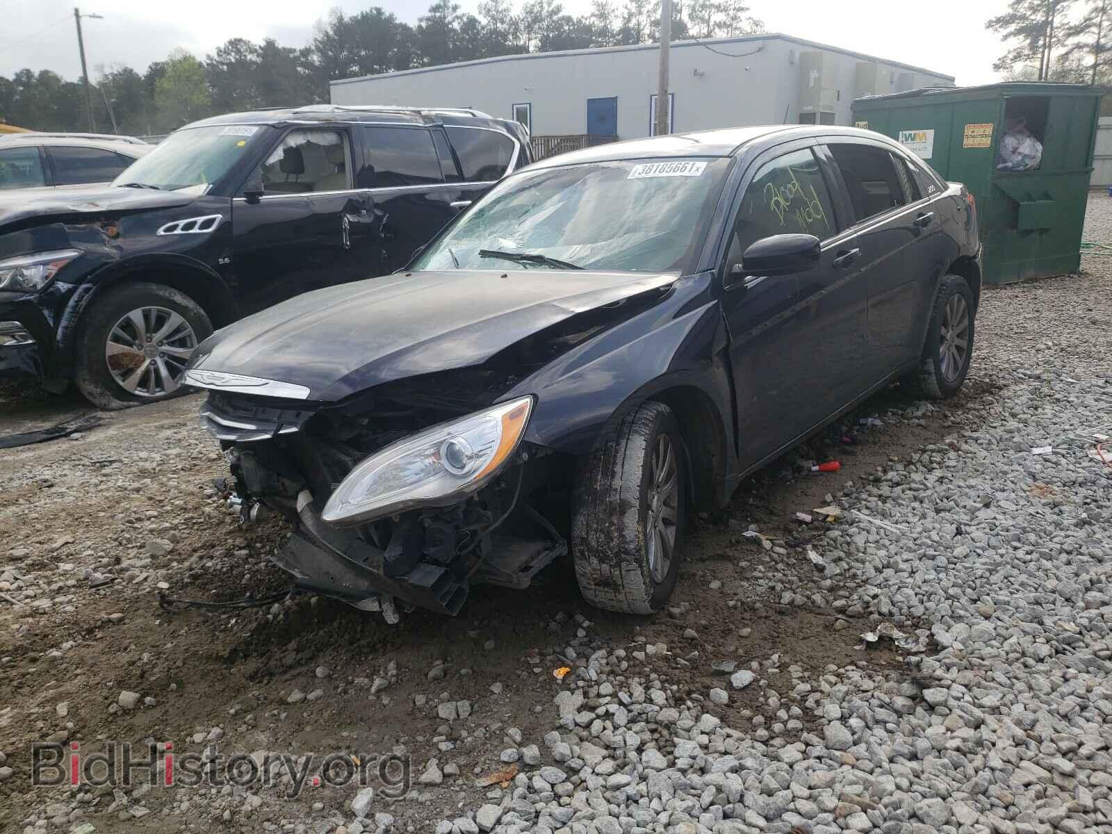 2012 CHRYSLER 200 - VIN: 1C3CCBBB3CN279955 - Фото 2