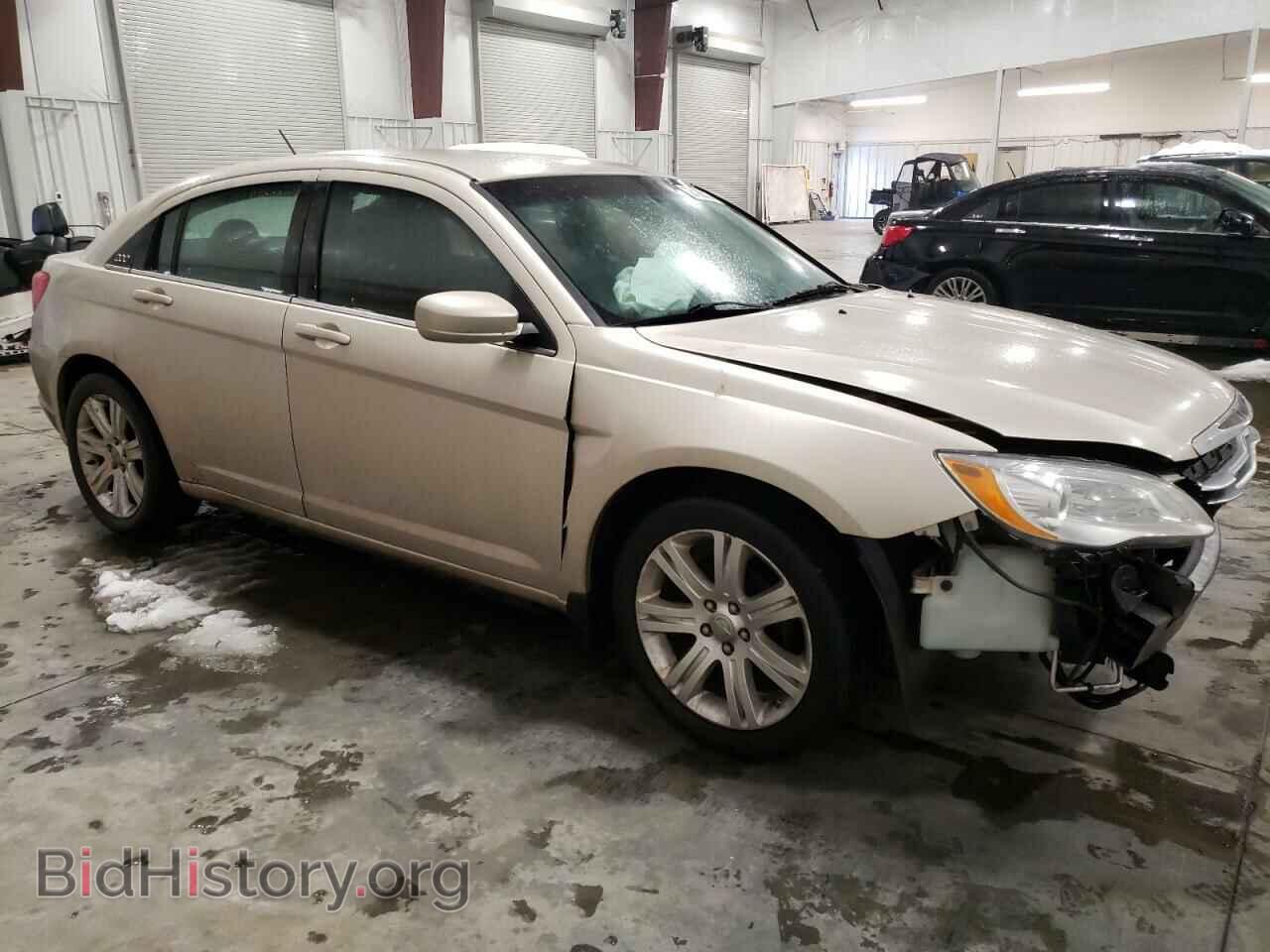 2013 CHRYSLER 200 - VIN: 1C3CCBABXDN686013 - Фото 4