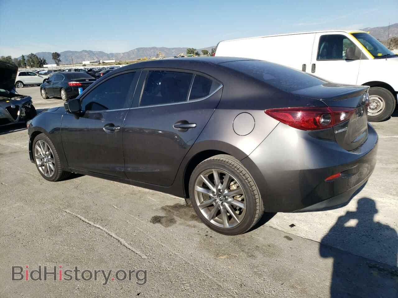 2018 MAZDA 3 - VIN: 3MZBN1V37JM225417 - Фото 2