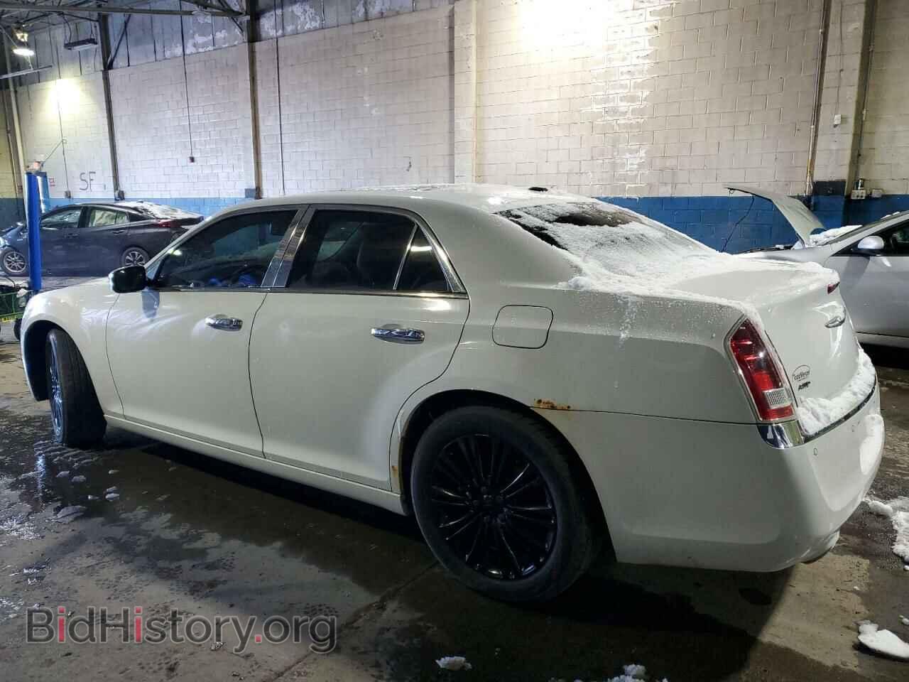 2012 CHRYSLER 300 - VIN: 2C3CCAHG0CH184176 - Фото 2