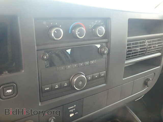 2014 GMC SAVANA - VIN: 1GTW7FCAXE1913136 - Фото 9