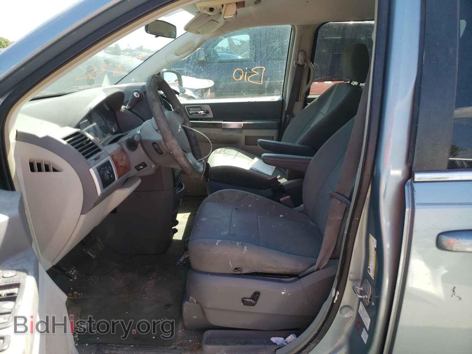 2008 CHRYSLER MINIVAN - VIN: 2A8HR54P88R825677 - Photo 5
